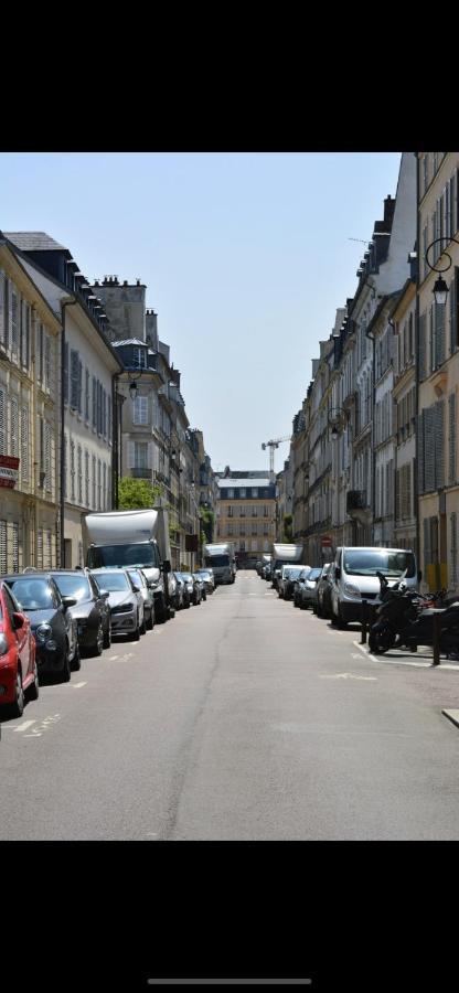 Le Petit Trianon, Parc Du Chateau Apartamento Versalles Exterior foto